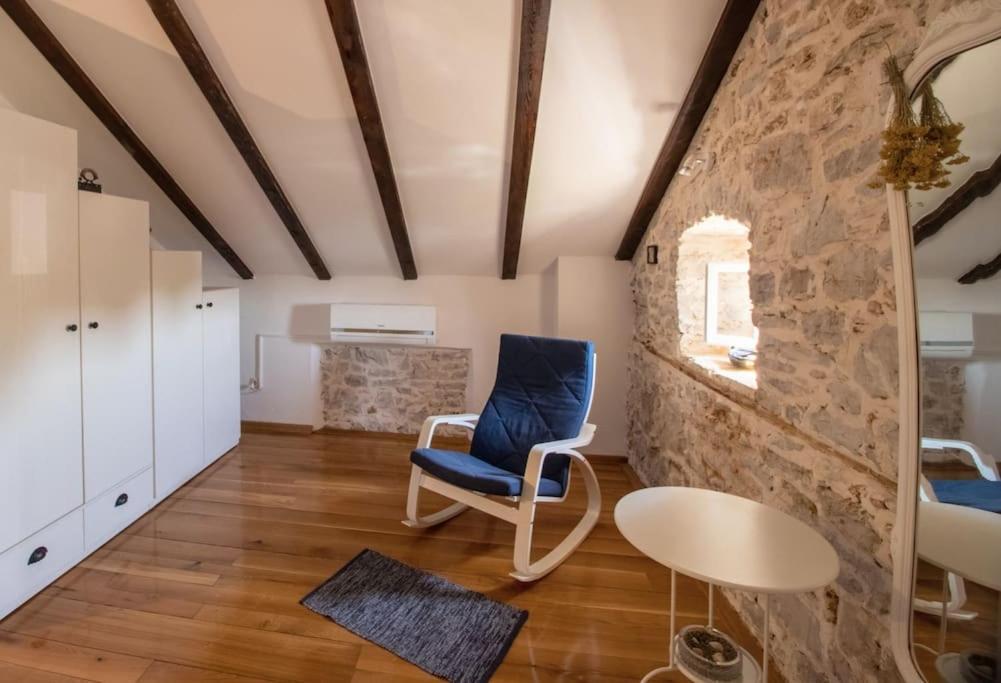 Villa Stone House Kula Milica Mala Cista Exterior foto